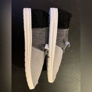 Shoes - women size 9